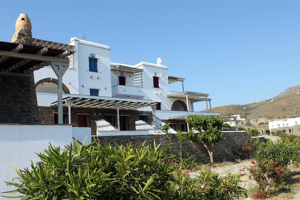 En Plo Aparthotel Agios Romanos Ngoại thất bức ảnh